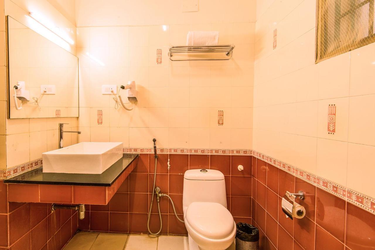 Fabhotel Blossoms Service Apartment - T Nagar Chennai Extérieur photo